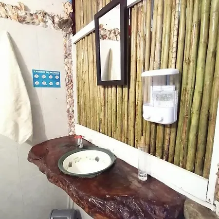 Hospedaje Pirata Express Apartment Capurgana Exterior photo